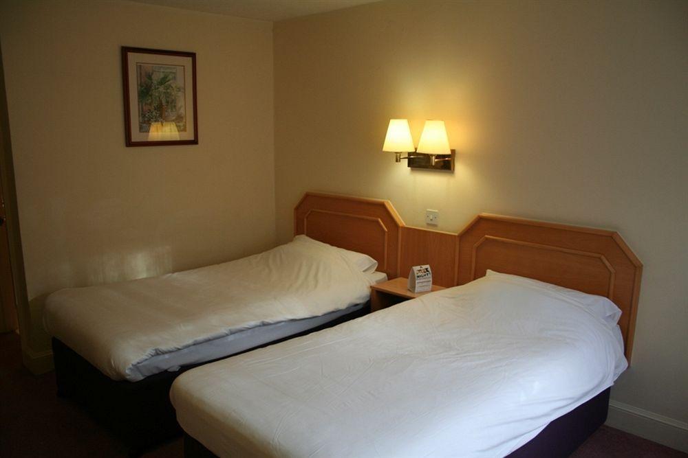 Days Inn Μέιντστοουν Εξωτερικό φωτογραφία