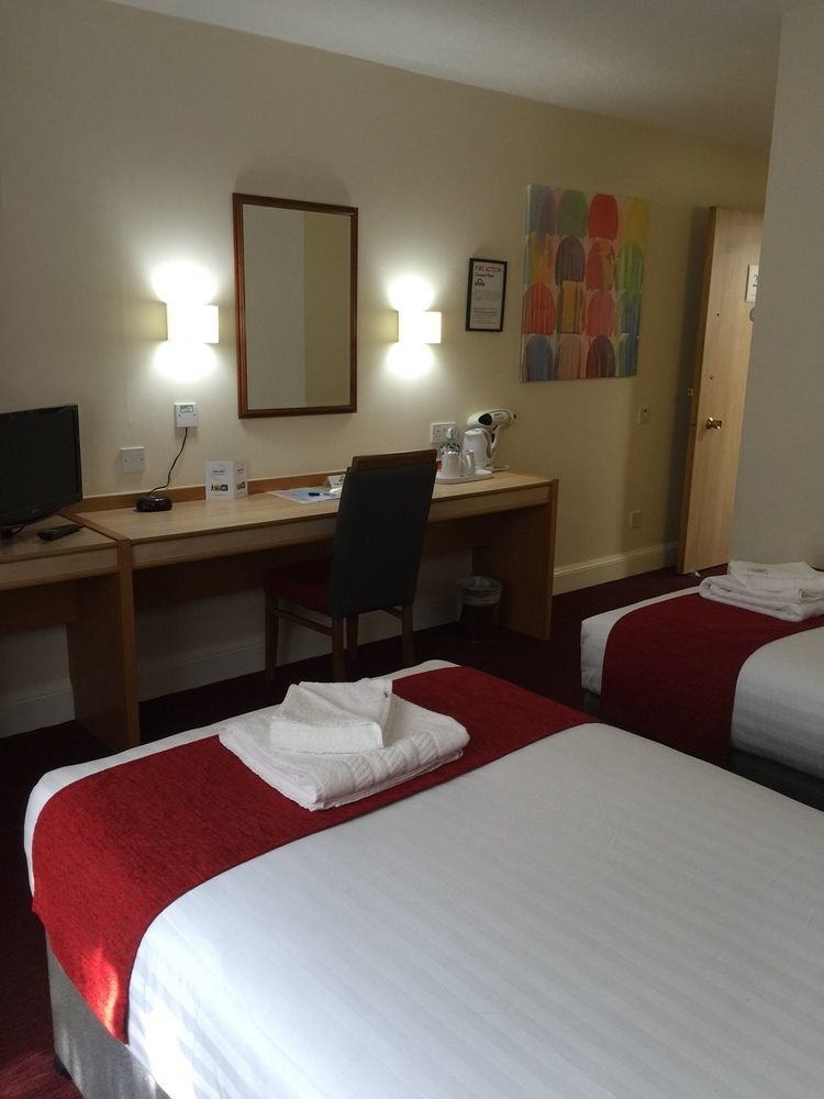 Days Inn Μέιντστοουν Εξωτερικό φωτογραφία
